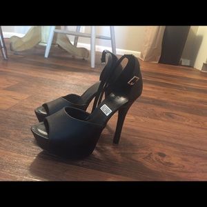 New open toe platform heels